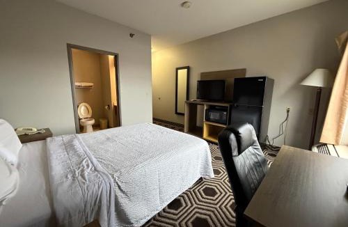 Kentland Hotel | Relax Inn & Suites