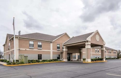 Kentland Hotel | Relax Inn & Suites