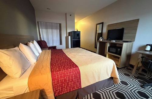 Kentland Hotel | Relax Inn & Suites