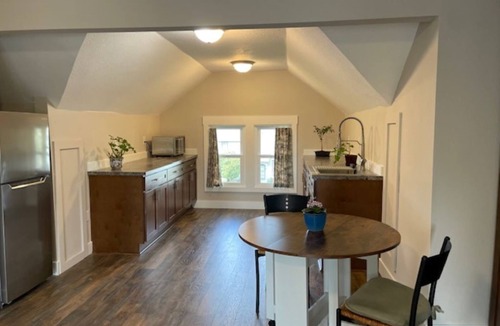 Forest Grove Bed & Breakfast | Relax Inn The Grove