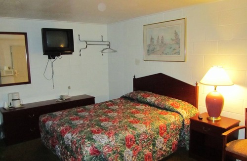 Cottage Grove Hotel | Relax Inn