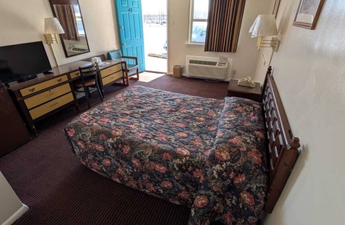 New Castle Hotel | Relax Inn
