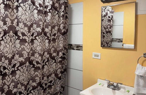 Streator Hotel | Relax Inn
