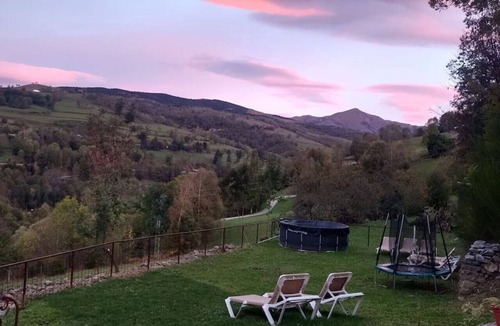 Mollo House | Relax Nature |8 P | BBQ | Wi-Fi | Pool | Foosball
