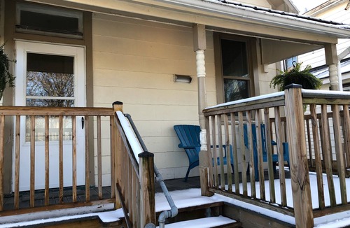 Mason House | Relax near thrills! One bedroom retreat, quick 10 min ride to Kings Island.