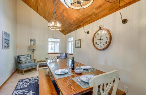 Potlatch House | Relax on a Private Beach Shelton Getaway!