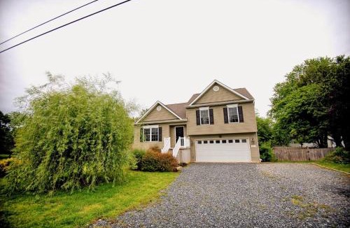 Stevensville House | Relax on Kent Island in 3 Bedroom Home w/Waterview