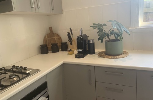 East Geelong House | Relax On Orchard