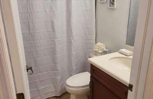 Burnt Store Apartment | Relax on our guest room