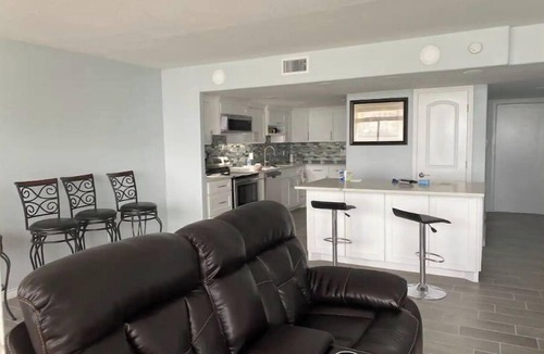 North Beach Condo | Relax on the bay Permit #2022-221502