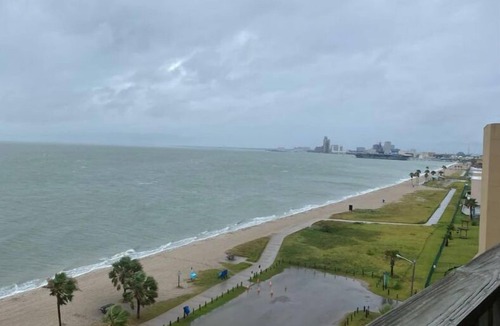 North Beach Condo | Relax on the bay Permit #2022-221502