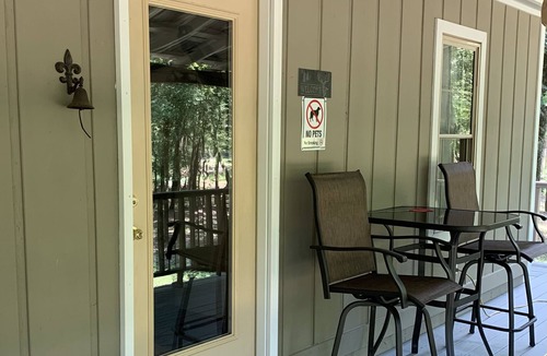 Glenwood Cabin | Relax on the Caddo