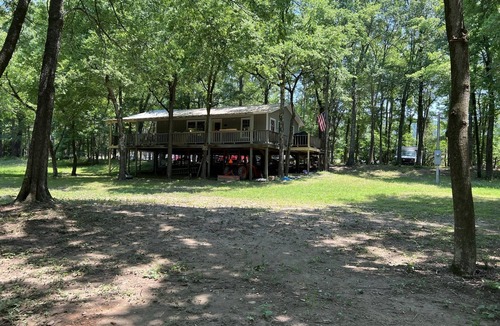 Glenwood Cabin | Relax on the Caddo