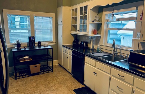 Appleton House | Relax on the Ravine -