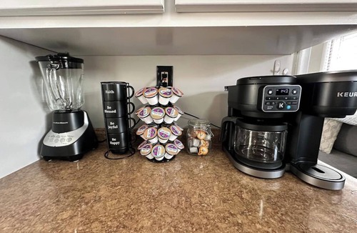 Waukegan House | Relax & Play ! 9 Minutes from Naval Base Station