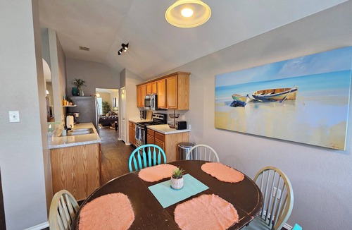 Dallas House | Relax & Play Dallas Home Sleeps 10 Near Parks & Attractions