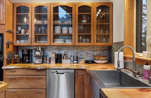 Custer County Ski Chalet | Relax, recharge and rejuvenate at Star Wrangler!