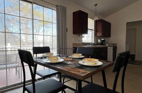 Irondale House | Relax & Recharge Near Atlanta Airport+FIFA+Nascar Racing+Game Rm