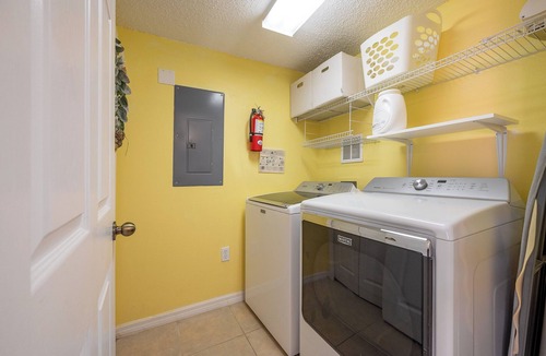 Kissimmee House | Relax & Recharge: Stylish Villa w/Private Hot Tub