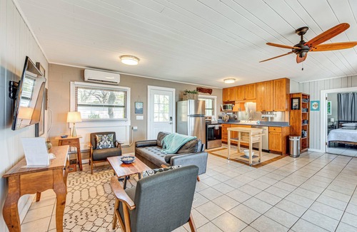 Panacea Cottage | Relax & Refresh: Waterfront Cottage in Panacea