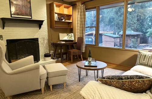 Oatfield Apartment | Relax Renew Urban Farm Setting