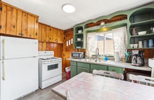 Oscoda House | Relax right on the beach