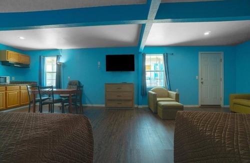 Flour Bluff Hotel | Relax Room Parking Included Steps From North Packery Beach With Pet Friendly