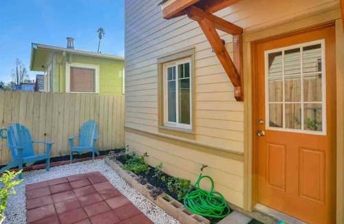 Dimond Apartment | Relax Stay! Studio Private yard & Great Location!