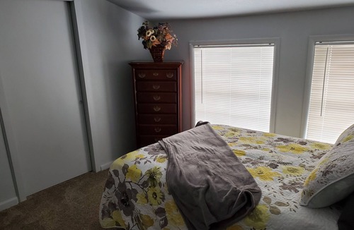 Tulsa House | Relax @ This Peaceful Entertainment & Living Oasis