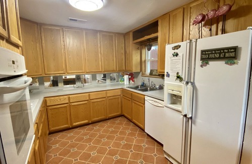 Kingsland House | Relax & Unwind at our Quiet Water front LBJ Llano River home - Dog Friendly!