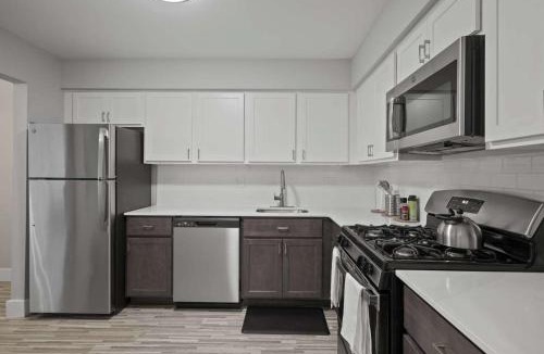 Rochester Apartment | Relax & Unwind in Rochester Cozy Vacation Spot