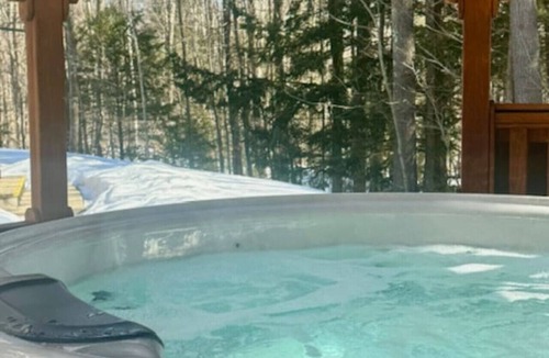 Francestown House | Relax & Unwind | Rural NH Getaway w/Hot Tub