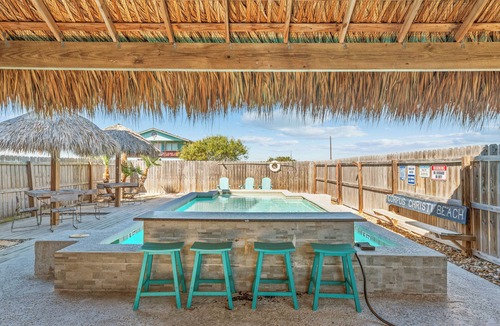 North Beach House | Relax with harbor bridge views and beach access in this cozy retreat. Sleeps 6