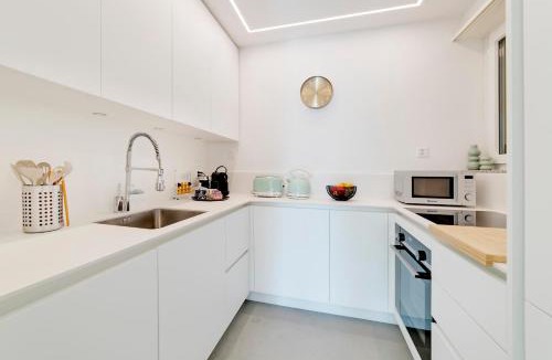 Castagnola Apartment | Relax with Lake View & Private Parking
