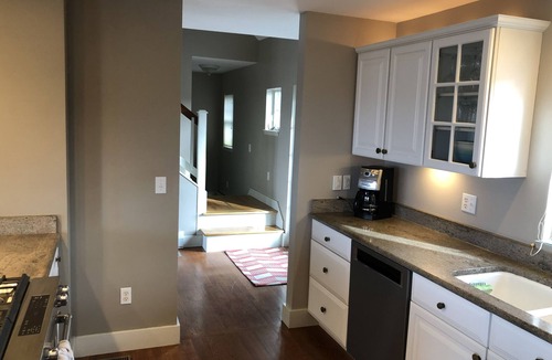 Little Compton House | Relax with water views. Quick ride to beaches, farms, 30 min to Newport & PVD.