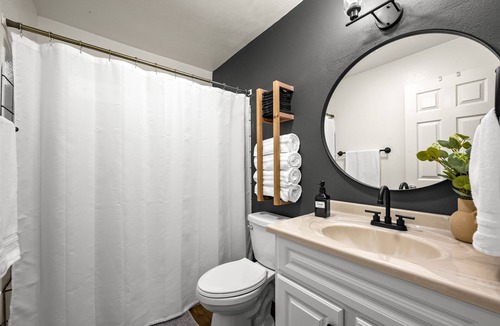 Pollock Pines House | Relax, work or play at this cozy mountain chalet