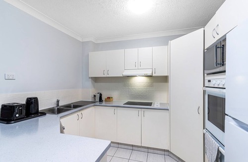 Biggera Waters Apartment | Relaxation Awaits at Biggera Waters