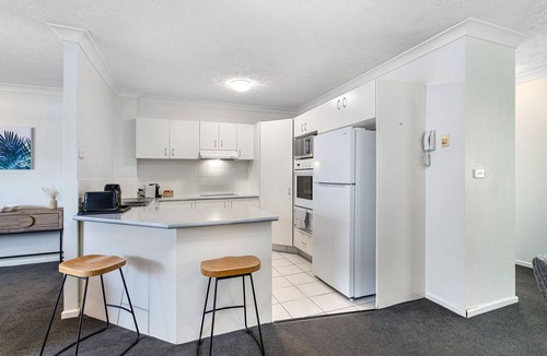 Biggera Waters Apartment | Relaxation Awaits at Biggera Waters