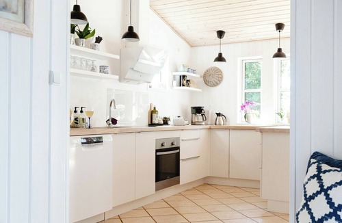 Reersø House | Relaxation by the water in calm settings