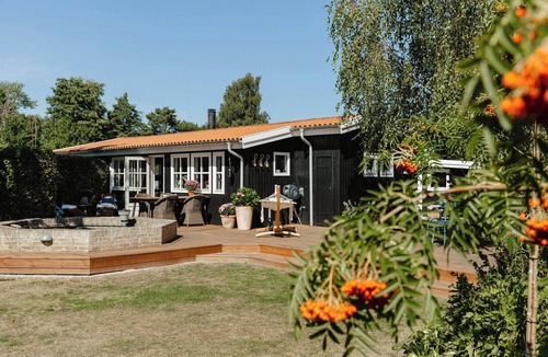 Reersø House | Relaxation by the water in calm settings