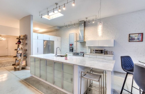 Maisonneuve Apartment | Relaxation, comfort, and convenience! The ultimate destination to experience Montreal.