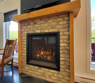 Chateau-Richer Ski Chalet | Relaxation & Comfort - Chalet Sault a la Puce