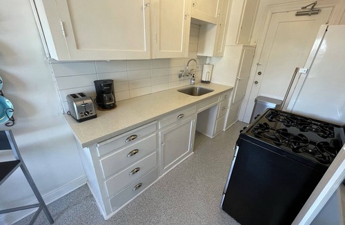 Fort MacArthur Apartment | RelaxBeachPad Beachside Studio!Parking&Laundry