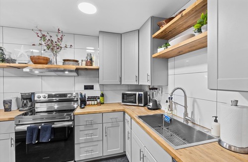 Steamboat Springs Apartment | Relaxed 1BR Mountain Escape w Fireplace & Parking