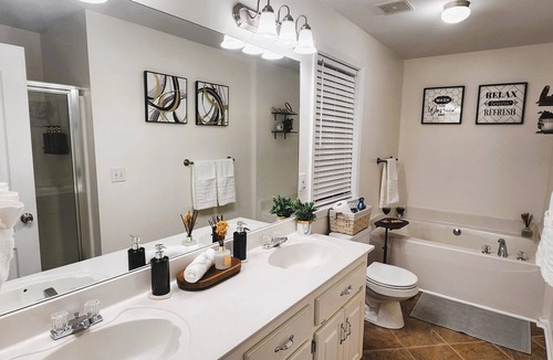 Acworth House | Relaxed Cozy Nest Oasis