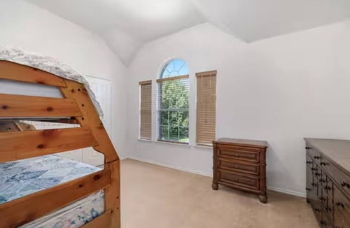 Denton House | Relaxed Family Home in Denton/Entire Home