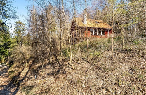 Thorsoe House | Relaxed living in tranquil wooden cottage near forest and meadows.