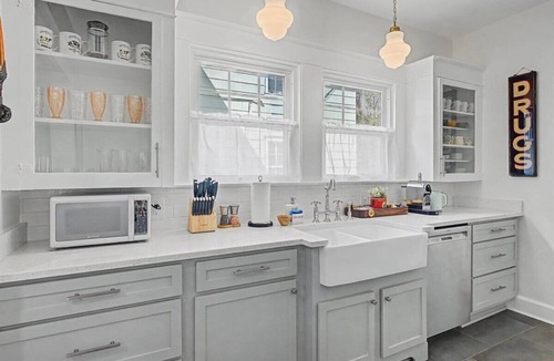 Mobile Cottage | Relaxed Stylish Cottage 5 min drive from downtown in Mobile