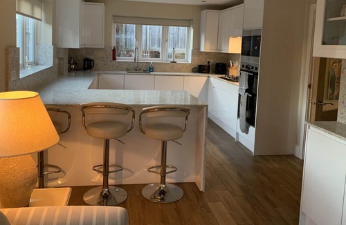 Cranbrook House | Relaxing Quiet Hideaway with Hot tub