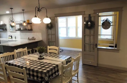 Gothenburg Cottage | Relaxing 2-bedroom, 2-bathroom cottage in charming Gothenburg